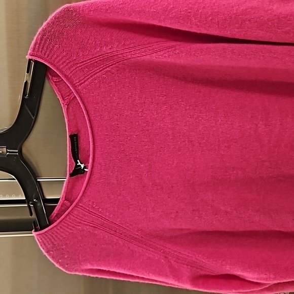 💕360 CASHMERE💕 Jessa Boatneck Cardigan ~ Dark Pink 100% Cashmere Large L NWT - Picture 3 of 12